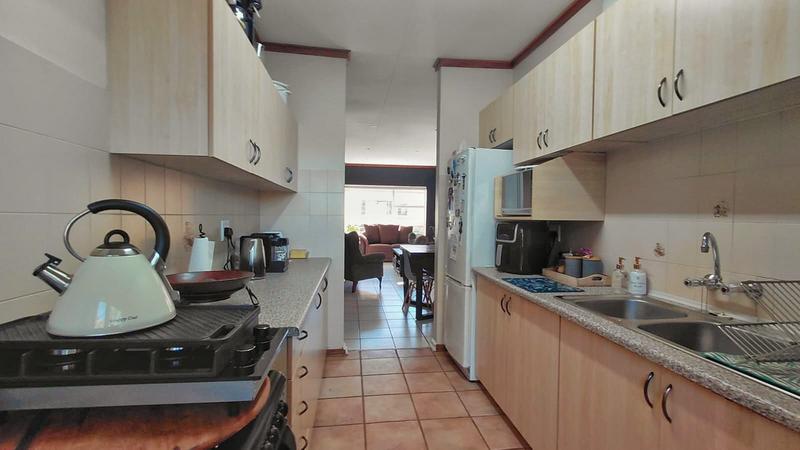 2 Bedroom Property for Sale in Langenhovenpark Free State